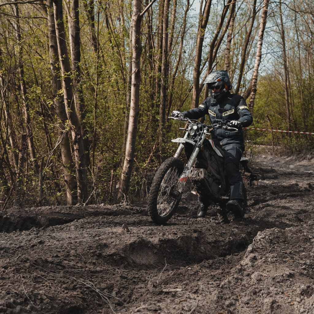 X-Line Experience - Pack - Electric Motorcycle News