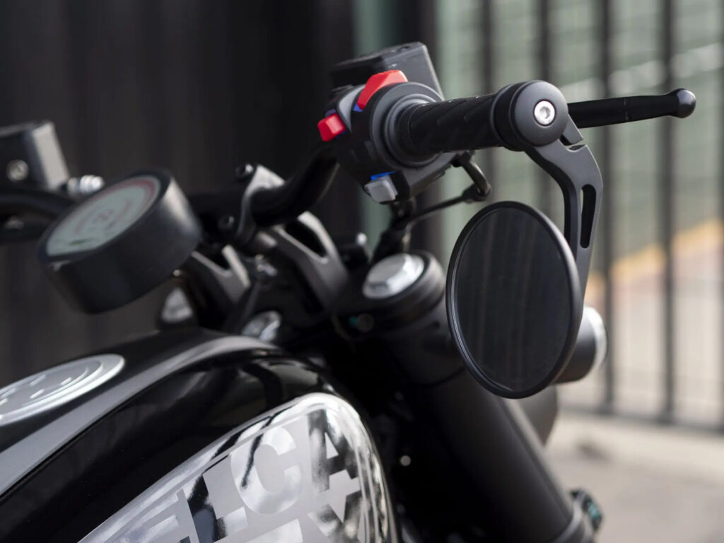 Velca Vortex Black Edition - THE PACK - Electric Motorcycle News