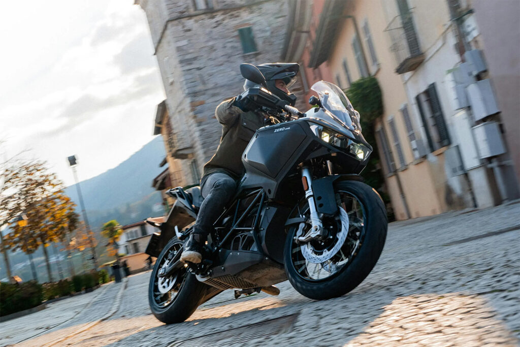 THE PACK Plaza - EV Experience - THE PACK - Electric Motorcycle News