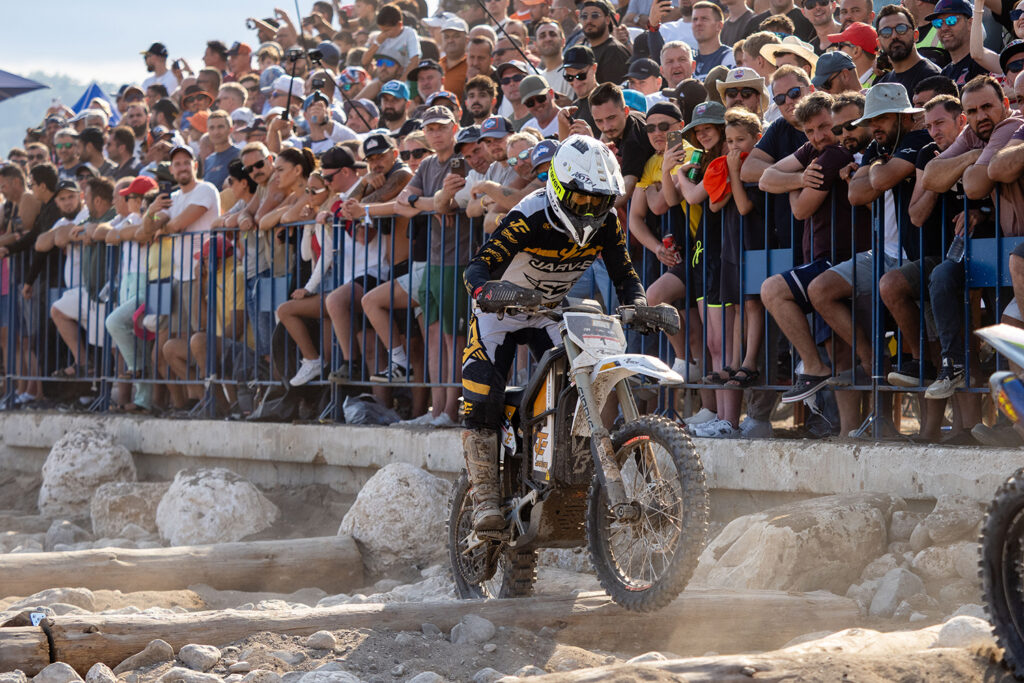 Sea to Sky Hard Enduro - THE PACK - Electric Motorcycle News
