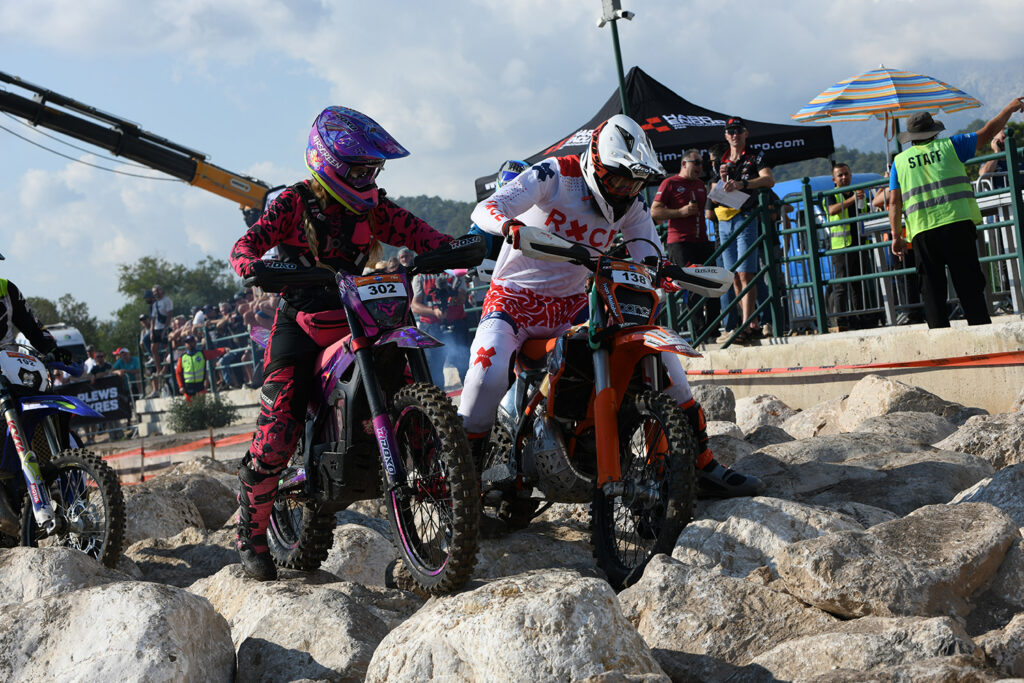 Sea to Sky Hard Enduro - THE PACK - Electric Motorcycle News