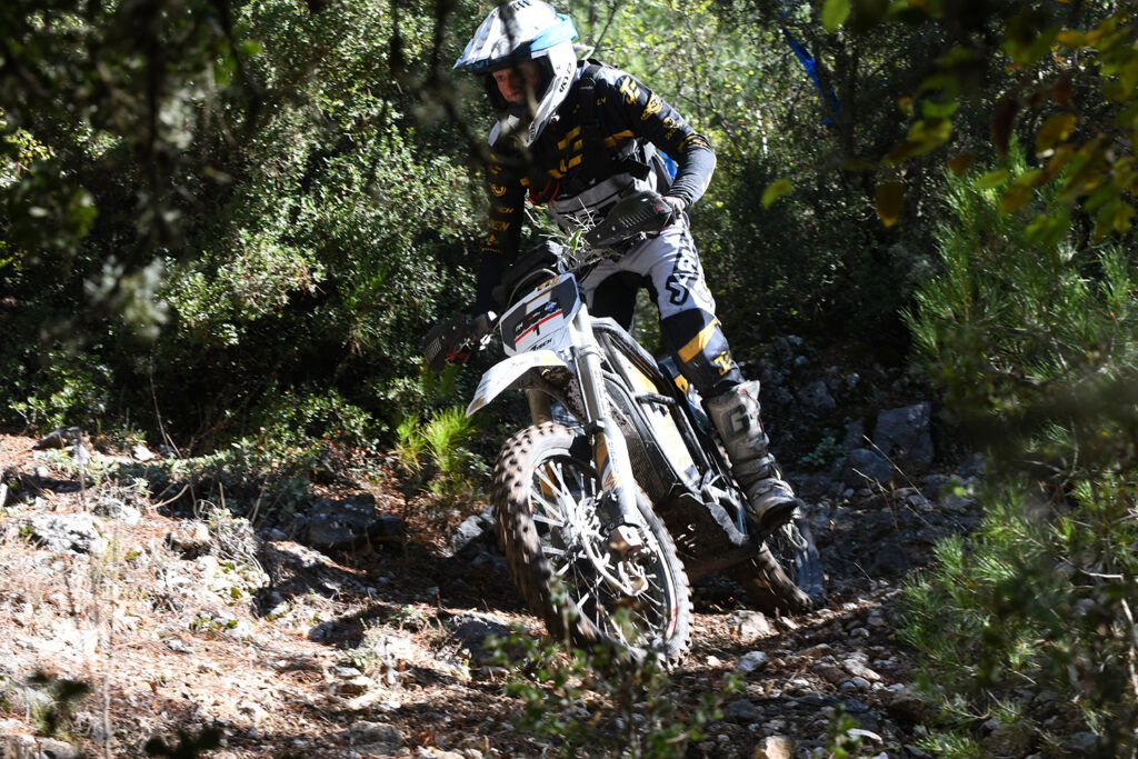 Sea to Sky Hard Enduro - THE PACK - Electric Motorcycle News