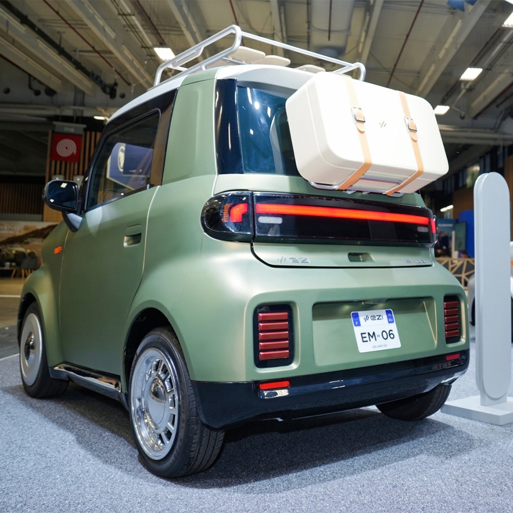EZI shows two AI-equipped micro-cars in Paris – thepack.news
