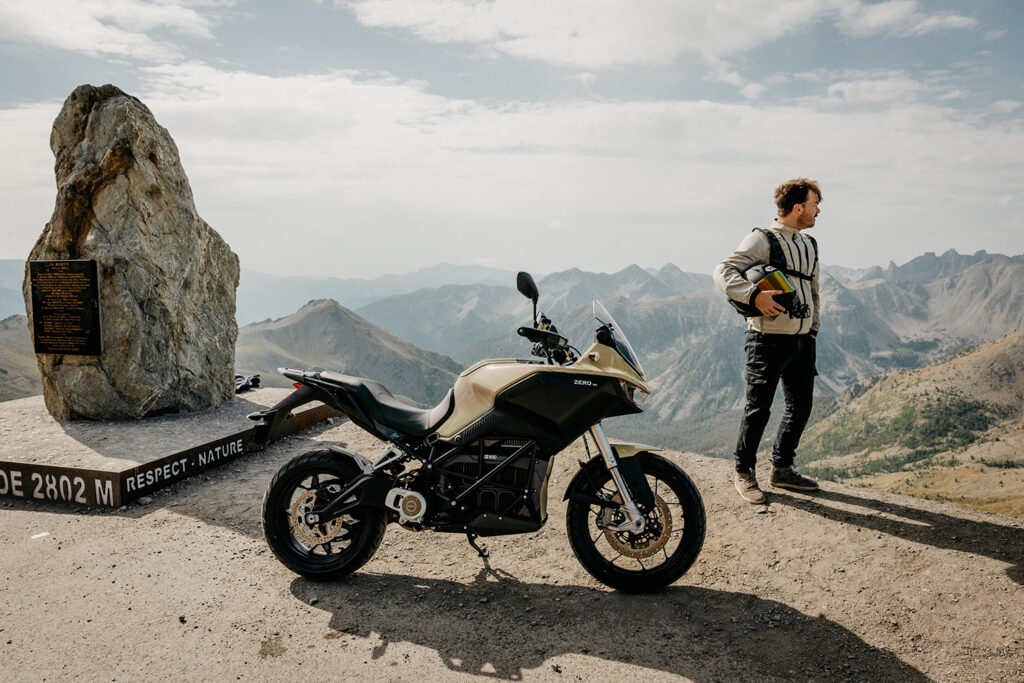 Zero Motorcycles - Zero DS - World Guiness Record - THE PACK - Electric Motorcycle News