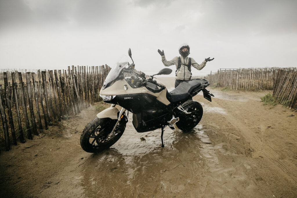 Zero Motorcycles - Zero DS - World Guiness Record - THE PACK - Electric Motorcycle News